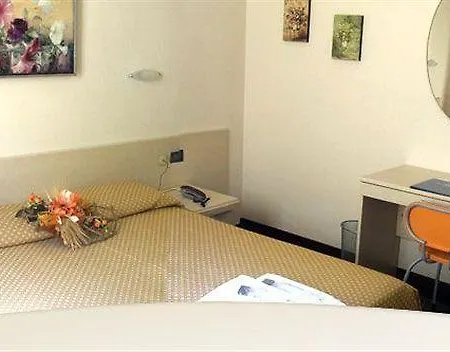 Santa Lucia 3*